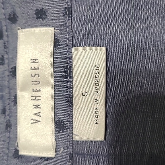 NWOT  Van Heusen Blue Poka Dot Short-sleeved Button-down Blouse Size Small - Picture 10 of 11